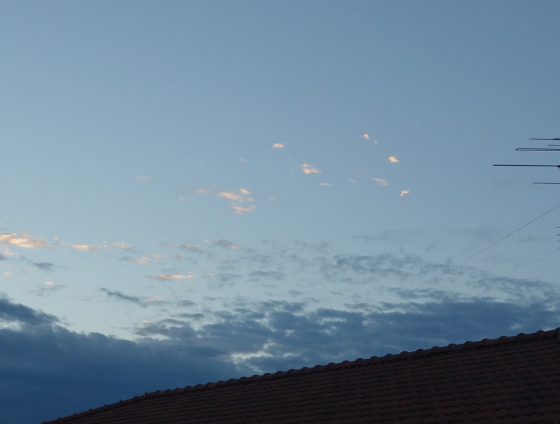 うろこ雲（いわし雲）